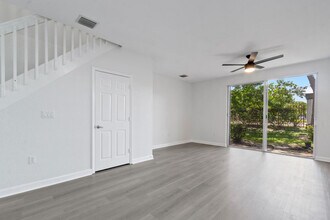 4140 Napoli Lake Dr in West Palm Beach, FL - Building Photo - Building Photo