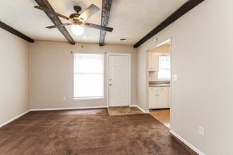 207 Osmond Dr in Taylors, SC - Building Photo - Building Photo