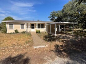 1010 Ave C in Marble Falls, TX - Building Photo