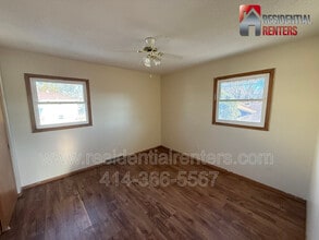 6578 N 73rd St in Milwaukee, WI - Building Photo - Building Photo