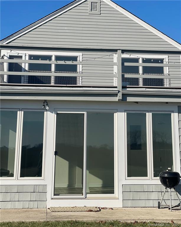 86 Seaside Ave in Guilford, CT - Building Photo - Building Photo