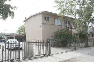 5232 Riverton Ave Apartamentos