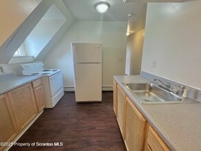 1930 Boulevard Ave in Scranton, PA - Building Photo - Building Photo