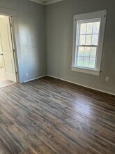 835 E Walnut St in Cushing, OK - Building Photo - Building Photo