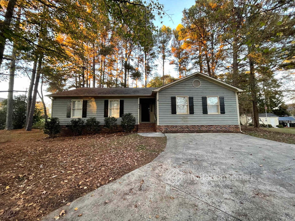 300 Deep Forest Ct in Gastonia, NC - Building Photo