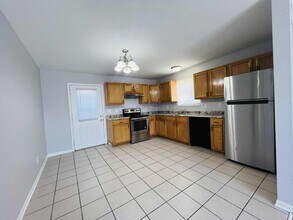 2708 48th St in Kenosha, WI - Building Photo - Building Photo