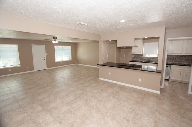 property at 23302 Pennsgrove Rd