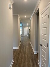 325 Edgewater Dr in Athens, GA - Building Photo - Building Photo