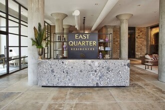 East Quarter Residences in Dallas, TX - Foto de edificio - Building Photo