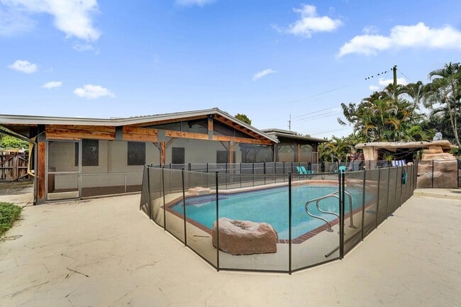 property at 5612 Harding St