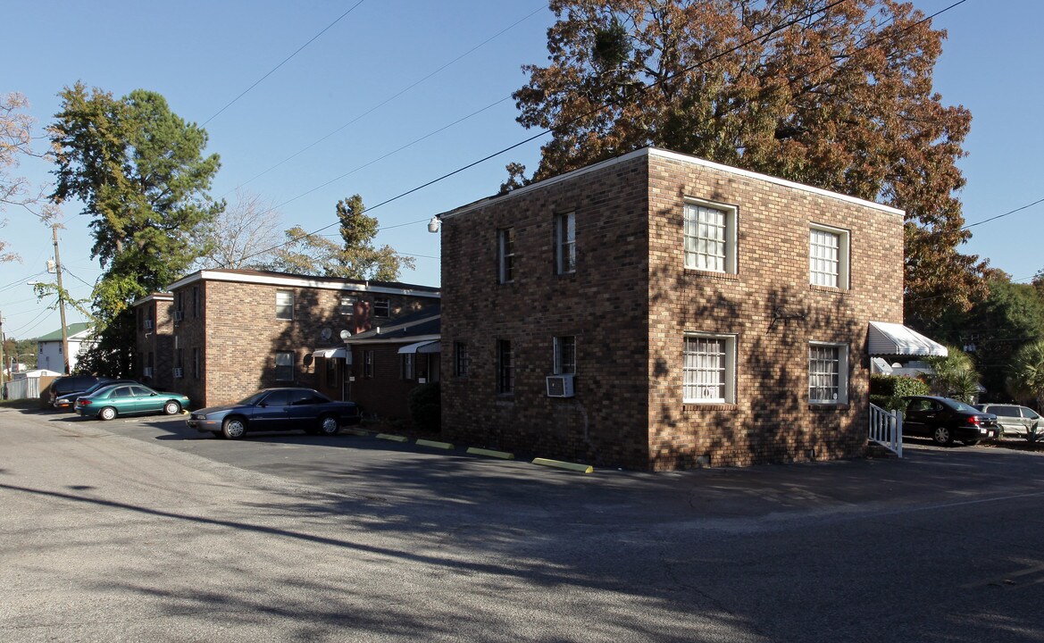 2110 Helm Ave in North Charleston, SC - Building Photo
