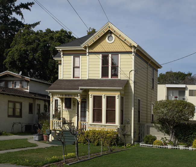 1181-1183 Regent St in Alameda, CA - Building Photo - Building Photo