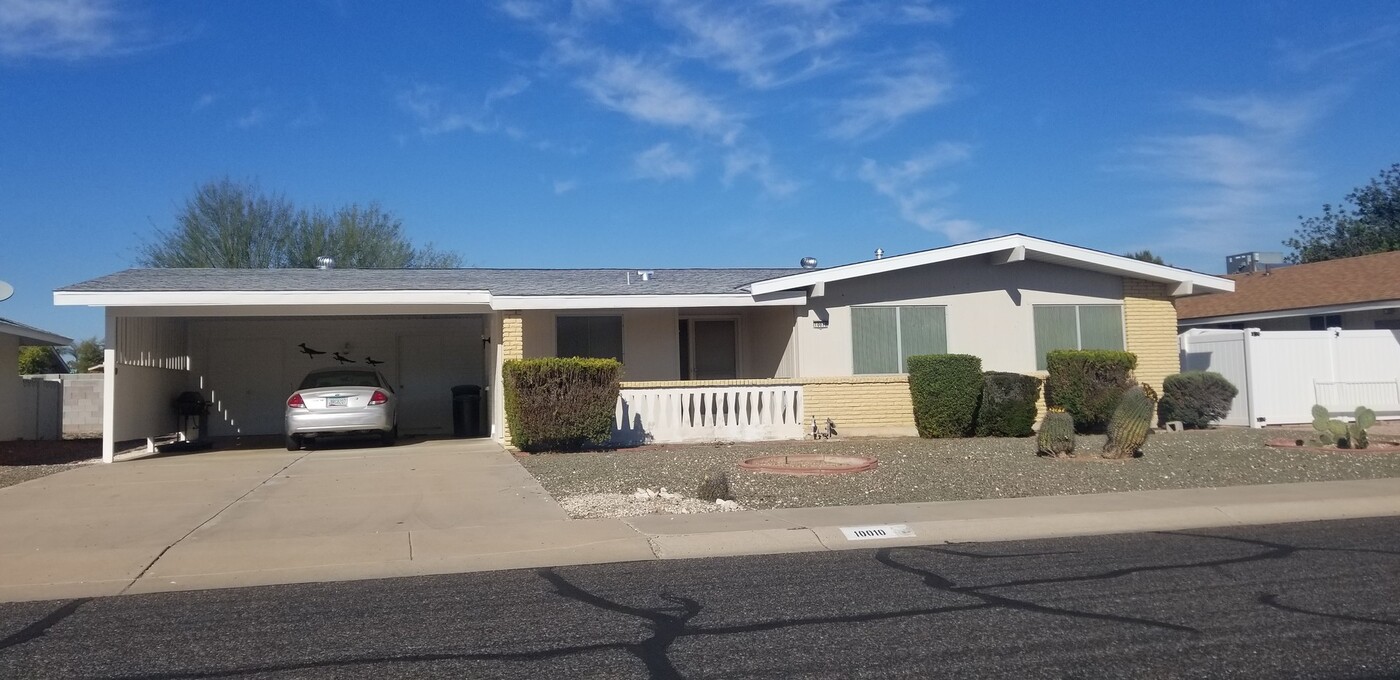 10010 W Andover Ave in Sun City, AZ - Building Photo