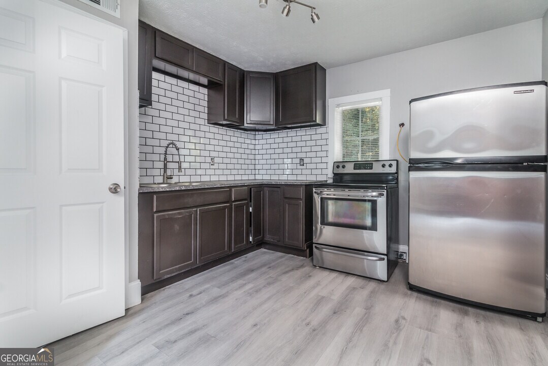 511 Gresham Park Dr in Marietta, GA - Building Photo