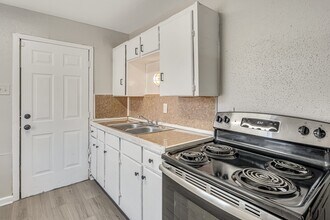 4720 Carmen St in Houston, TX - Foto de edificio - Building Photo