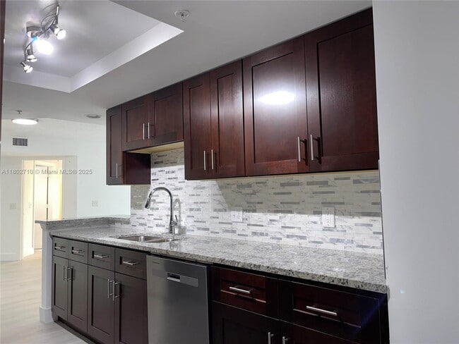 property at 4171 N Haverhill Rd