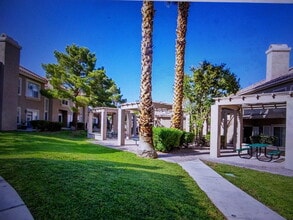 5125 W Reno Ave in Las Vegas, NV - Building Photo - Building Photo