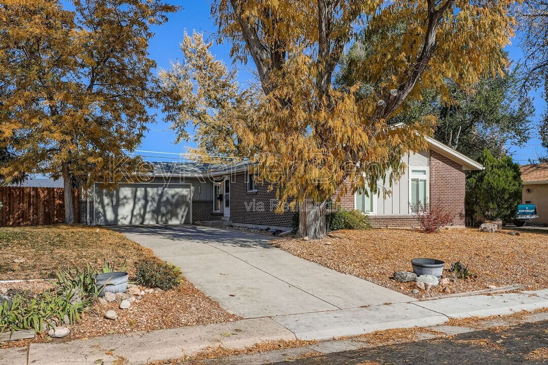 10503 W 62nd Pl in Arvada, CO - Building Photo