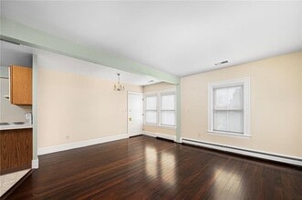 146 Grove St in Providence, RI - Building Photo - Building Photo