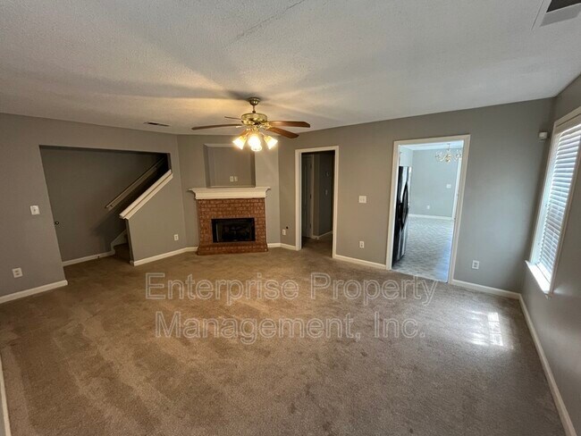 9125 Cinderhill Cove E in Memphis, TN - Building Photo - Building Photo