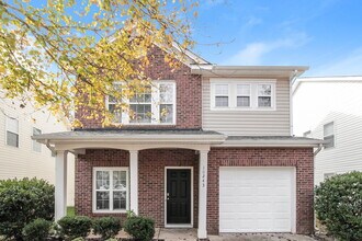 10243 Hugue Way in Charlotte, NC - Building Photo - Building Photo