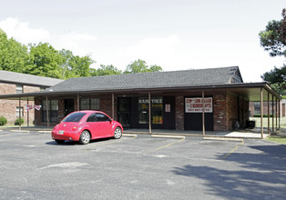 Raintree Apartments in Memphis, TN - Building Photo - Building Photo