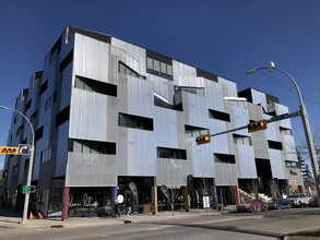 Courtyard 33 in Calgary, AB - Building Photo - Building Photo