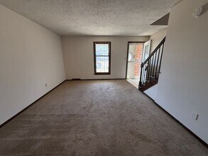 1517 W Daytona Dr in Peoria, IL - Building Photo - Building Photo