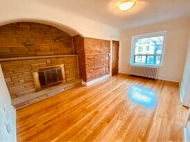 20-20 Triller Ave in Toronto, ON - Building Photo