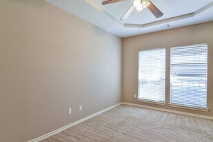 1811 Fairfax Dr in Mansfield, TX - Building Photo