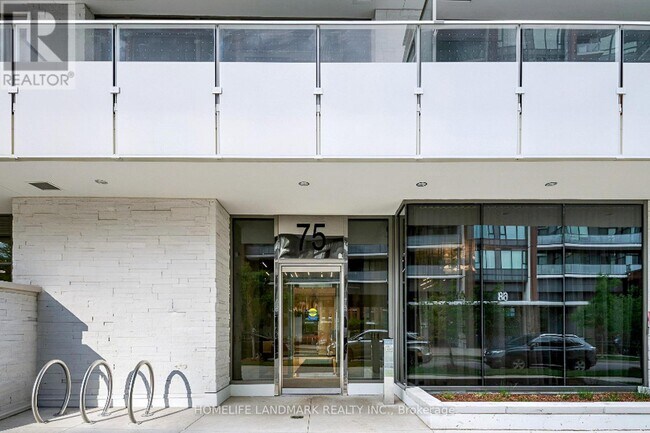 75 Canterbury Pl in Toronto, ON - Building Photo - Building Photo