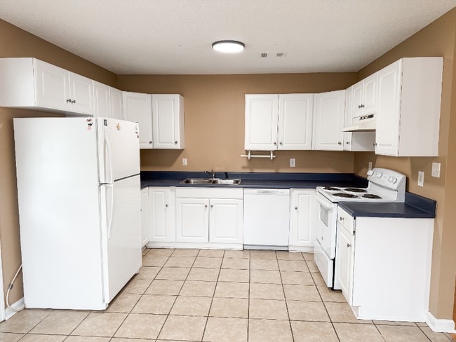 304 Spring Creek Dr in Perry, GA - Building Photo - Building Photo