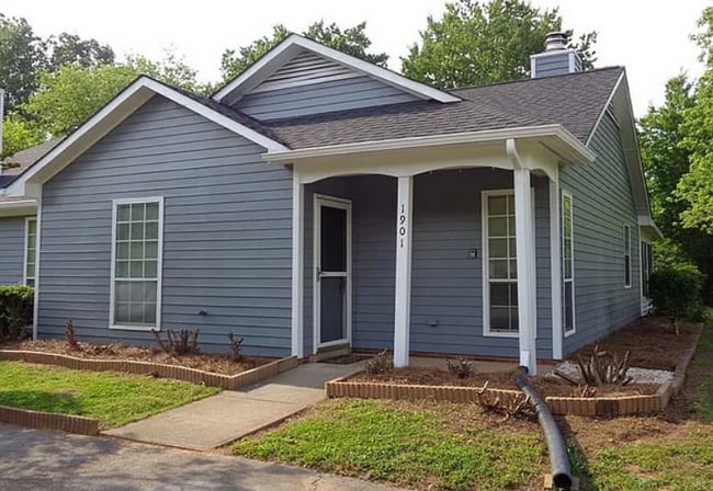 property at 1901 Saffron Pl