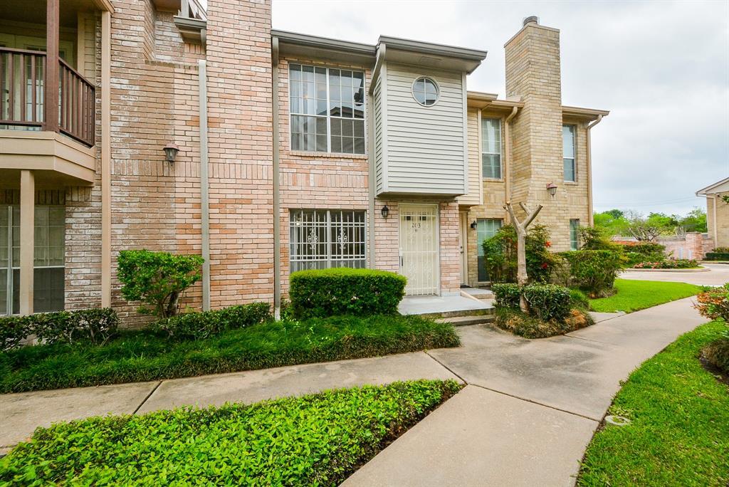 3100 Jeanetta St Photo