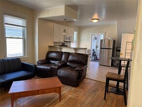 9 Ann St in Newport, RI - Building Photo - Building Photo