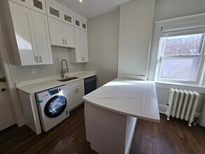 354 Tappan St, Unit 6 in Brookline, MA - Foto de edificio - Building Photo