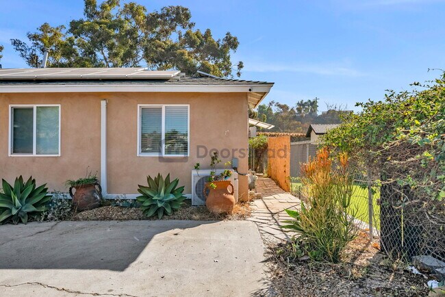 2145 Judson St in San Diego, CA - Building Photo - Building Photo