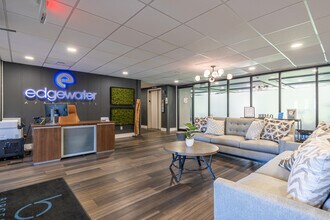 Edgewater Apartments in Indianapolis, IN - Foto de edificio - Interior Photo