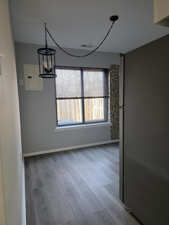 122 Chelsea Cir in Clementon, NJ - Building Photo - Building Photo