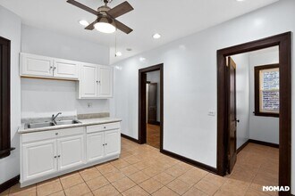 2332 S Marshall Blvd in Chicago, IL - Building Photo - Building Photo