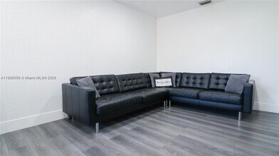 15330 SW 134th Pl in Miami, FL - Building Photo - Building Photo