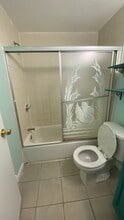 426 Morris St, Unit 3 in Philadelphia, PA - Building Photo - Building Photo