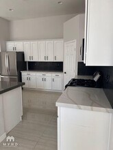 6712 Donna St in North Las Vegas, NV - Foto de edificio - Building Photo