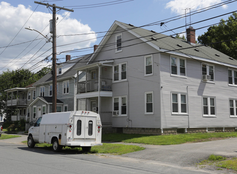 25 Lawrence St in Framingham, MA - Building Photo