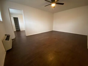 1310 54th St in Lubbock, TX - Foto de edificio - Building Photo