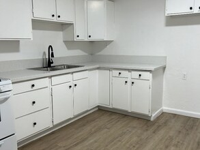 646 N Desert Ave in Tucson, AZ - Foto de edificio - Building Photo