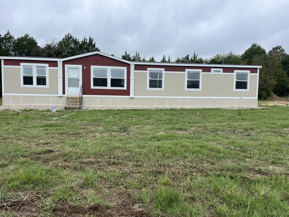 14810 Co Rd 2501 in Eustace, TX - Building Photo