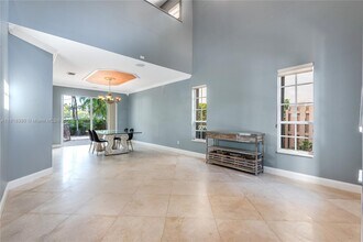 4011 194th Trl in Golden Beach, FL - Building Photo - Building Photo