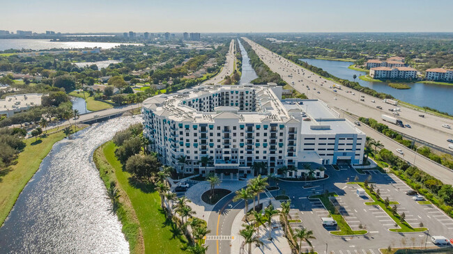 Riverstone Palm Beach in West Palm Beach, FL - Foto de edificio - Building Photo