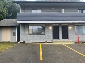 Olympia Townhouses IV in Olympia, WA - Building Photo - Interior Photo